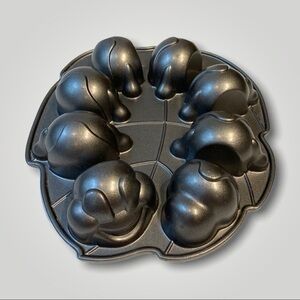 Williams Sonoma WSKids Caterpillar Cakelet Pan Nordic Ware